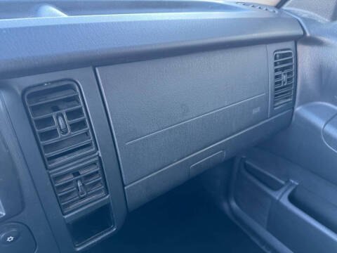 2004 Dodge Dakota SLT