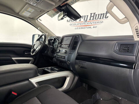 2024 Nissan Titan XD SV