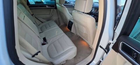 2014 Volkswagen Touareg TDI Lux