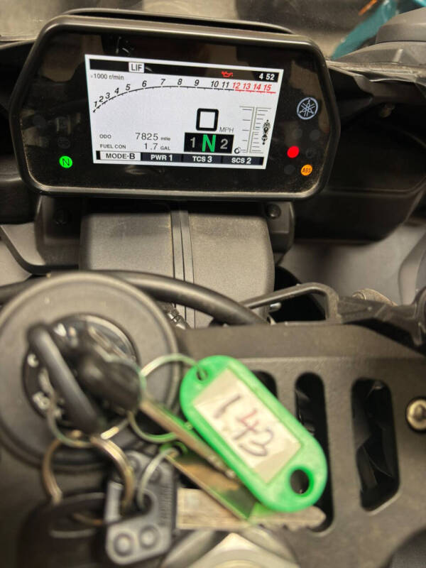 2016 Yamaha YZF-R1