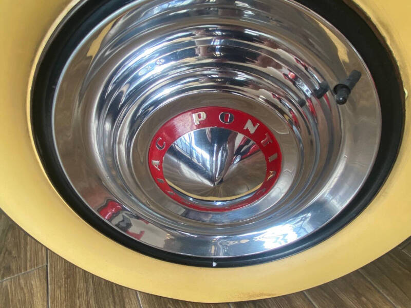 1953 Pontiac Chieftain