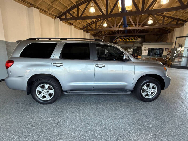 2012 Toyota Sequoia SR5