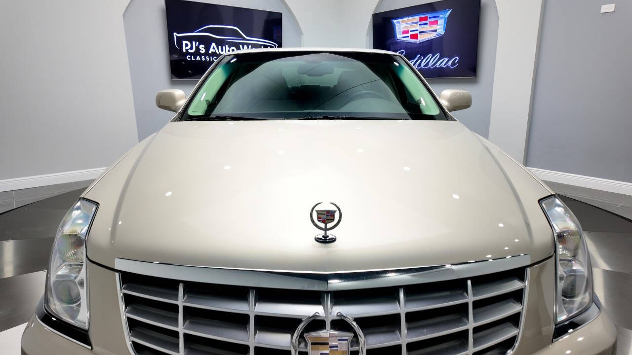 2009 Cadillac DTS 9