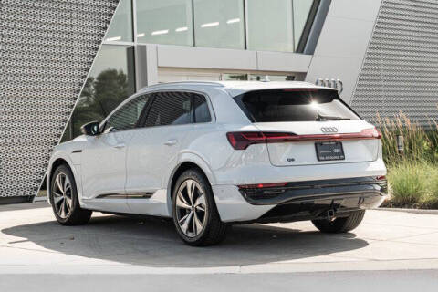 2024 Audi Q8 e-tron quattro Premium Plus