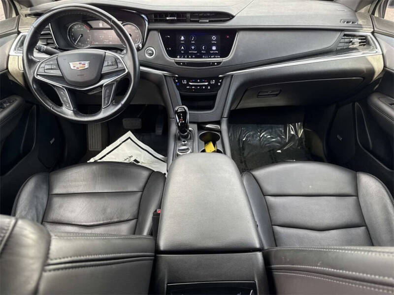 2023 Cadillac XT5 Premium Luxury