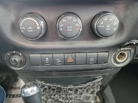 2013 Jeep Wrangler Unlimited Sahara