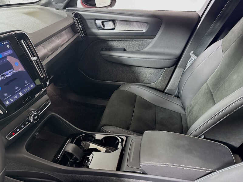 2023 Volvo C40 Recharge Twin Plus