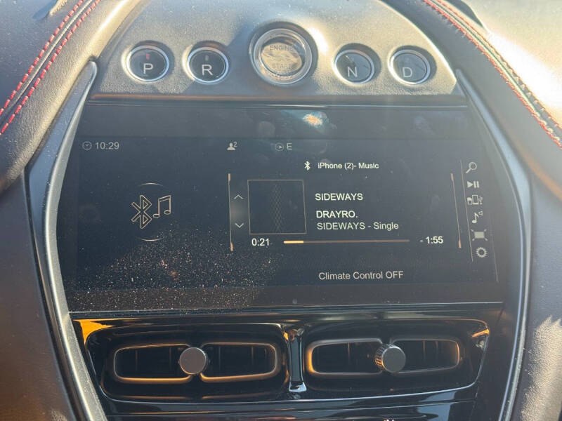 2021 Aston Martin DBX