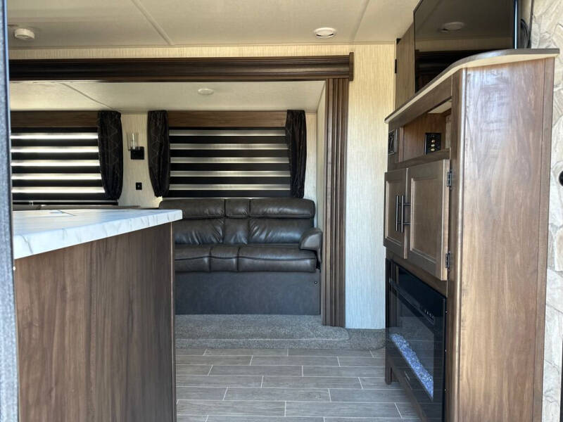 2021 Forest River Cherokee 274DBH