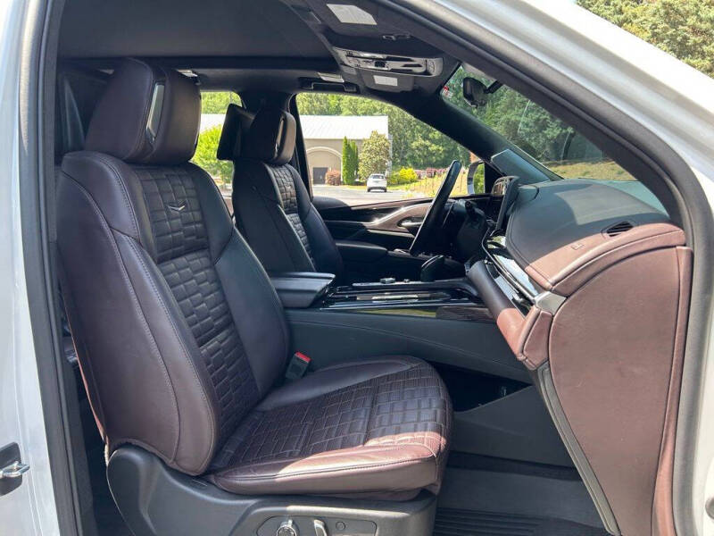 2023 Cadillac Escalade-V