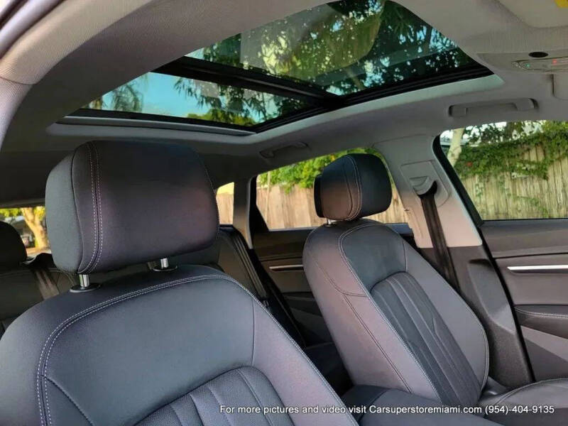 2021 Audi e-tron quattro Premium Plus