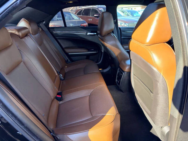 2019 Chrysler 300 Limited