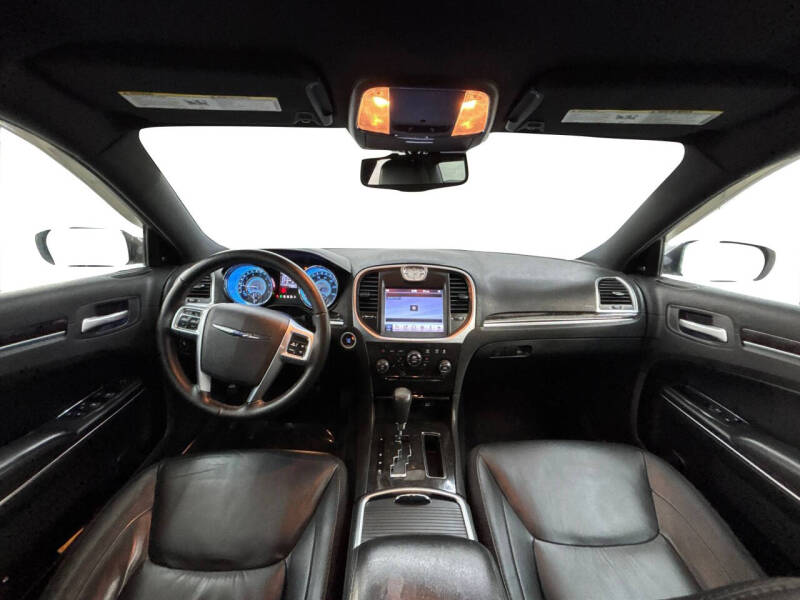 2011 Chrysler 300 Limited