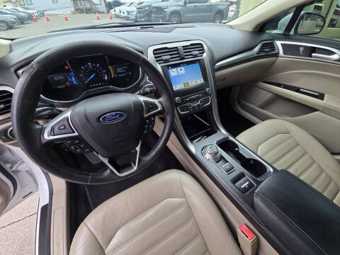 2017 Ford Fusion Energi SE Luxury