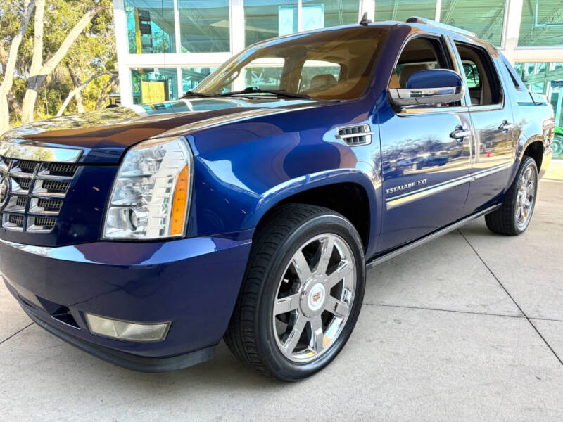 2013 Cadillac Escalade EXT Premium