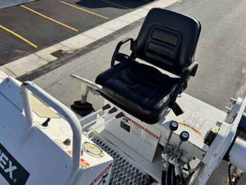 2017 Freightliner M2 106