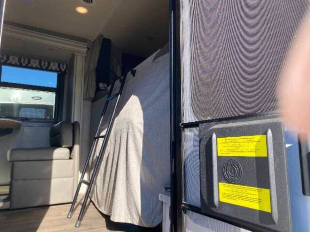 2019 Ford E-Series E-450 SD