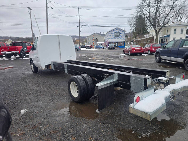 2011 Ford E-Series E-450 SD