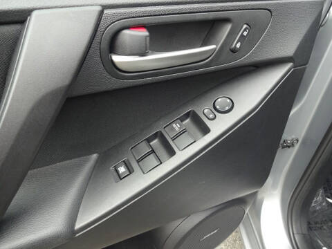 2013 Mazda MAZDA3 i Touring