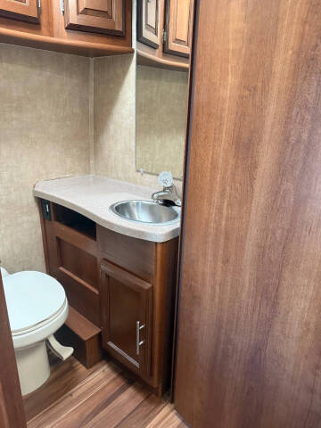 2013 Coachmen RV Concorde 300TS