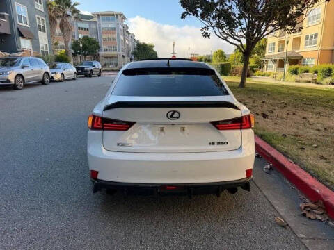 2015 Lexus IS 250