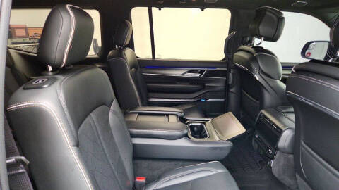 2022 Jeep Grand Wagoneer Obsidian