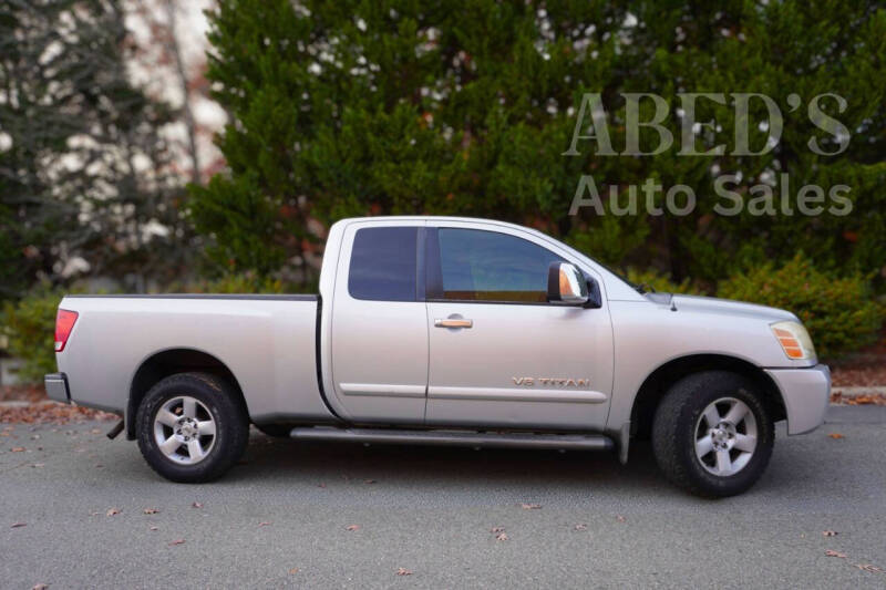 2005 Nissan Titan XE's photo