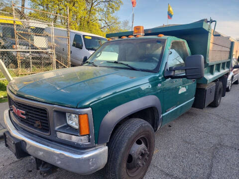 2000 GMC Sierra 3500 for sale at Deleon Mich Auto Sales in Yonkers NY