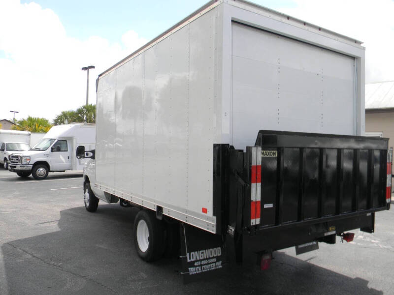2019 Ford E-350