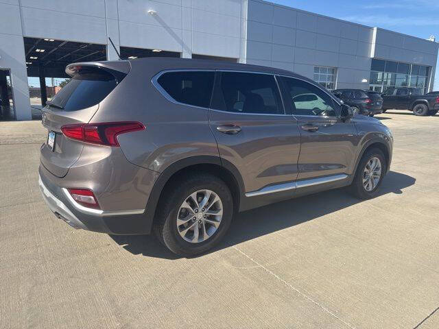 2019 Hyundai Santa Fe SE 2.4L