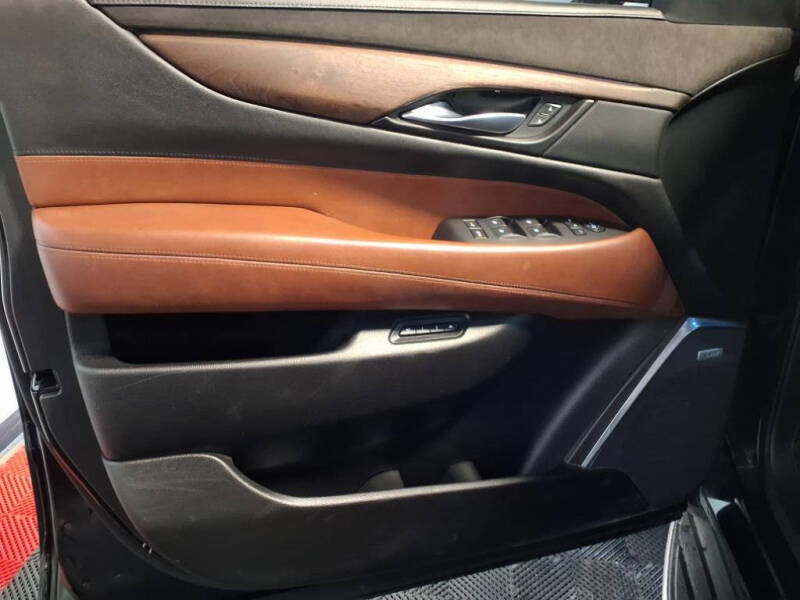 2016 Cadillac Escalade ESV Luxury Collection