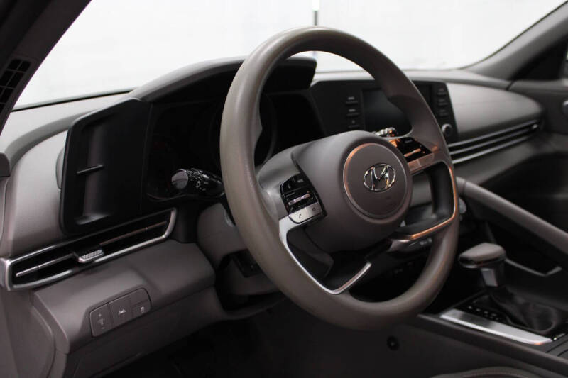 2022 Hyundai Elantra