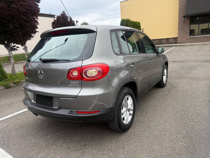 2011 Volkswagen Tiguan S 4Motion