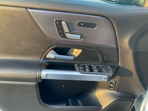 2020 Mercedes-Benz GLB GLB 250 4MATIC