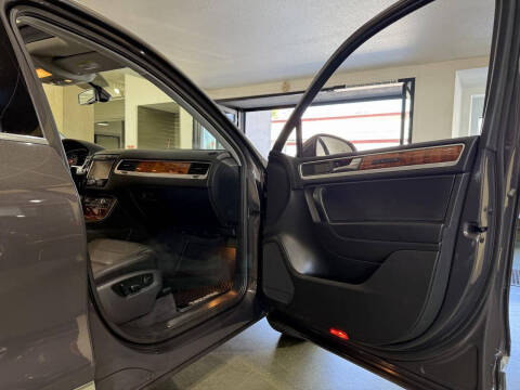 2012 Volkswagen Touareg