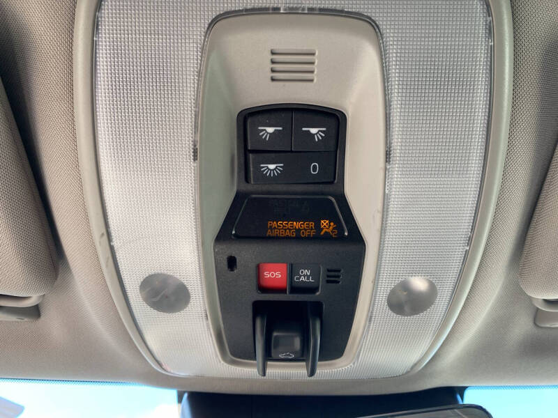 2015 Volvo V60 Cross Country T5