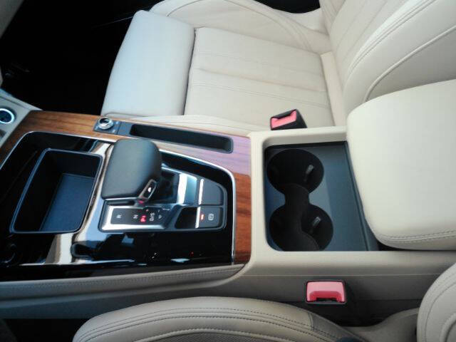 2024 Audi Q5 e quattro S line Prem Pl 55 TFSI