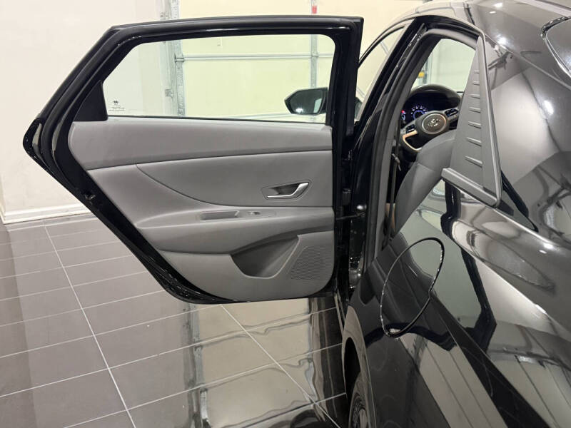 2022 Hyundai Elantra SEL