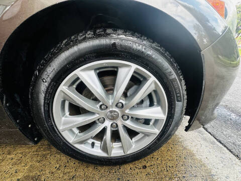 2014 Infiniti Q50 Premium