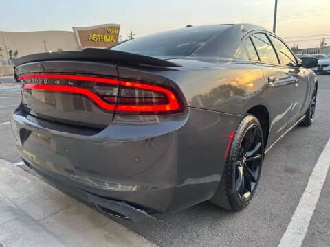 2018 Dodge Charger SXT