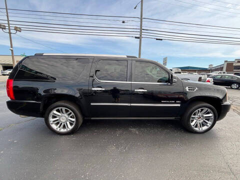 2011 Cadillac Escalade ESV Platinum Edition