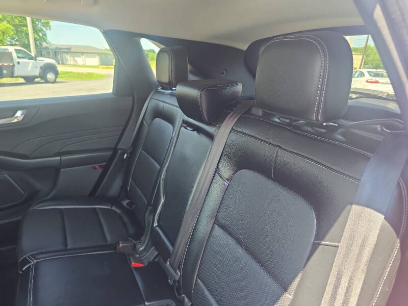 2022 Ford Escape SEL