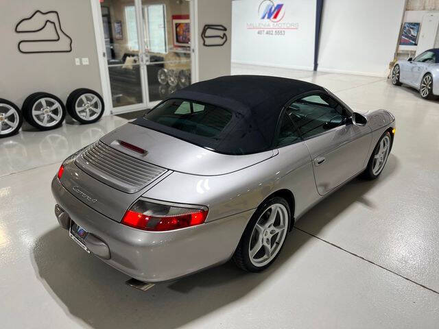2002 Porsche 911 Carrera 4