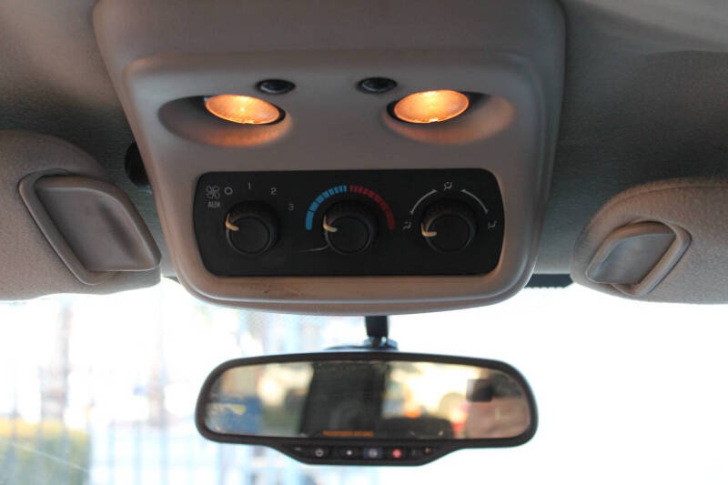 2005 Chevrolet Suburban 1500 LS