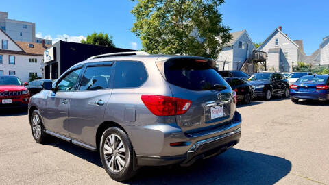 2017 Nissan Pathfinder S