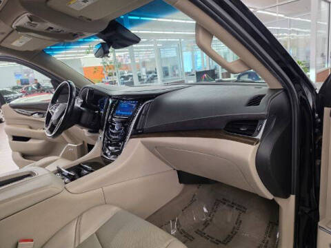 2020 Cadillac Escalade Luxury