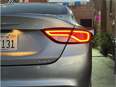 2015 Chrysler 200 Limited