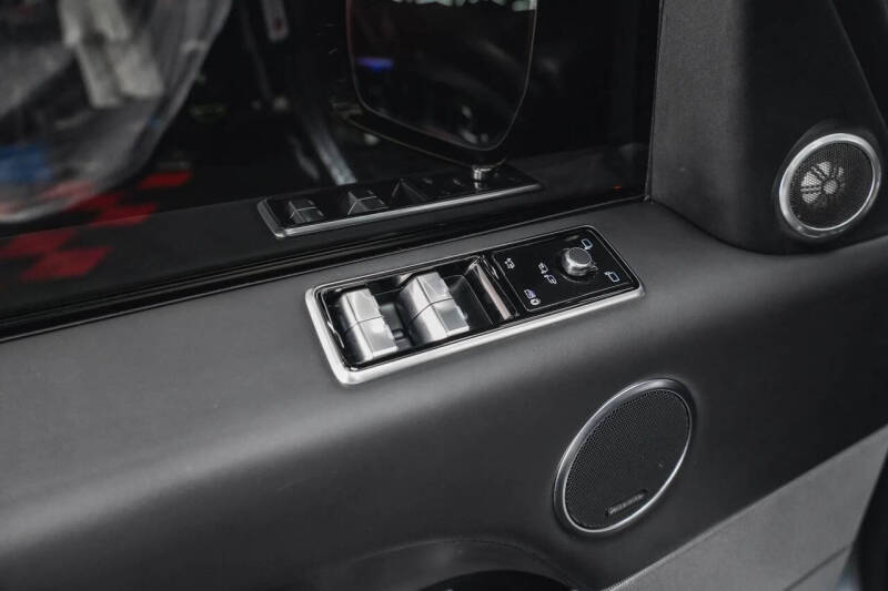 2020 Land Rover Range Rover Sport SVR