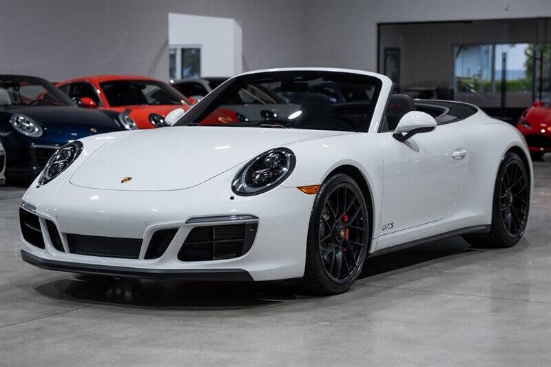 2018 Porsche 911 Carrera GTS