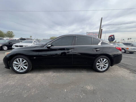 2015 Infiniti Q50 Premium